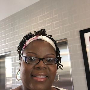 Meet your Posher, Pamela